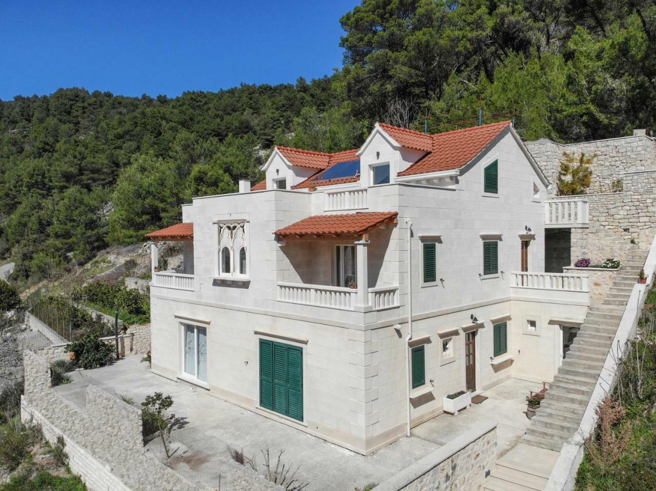 Villa Mar 1 - Luxury Apartments Pucisca Bagian luar foto